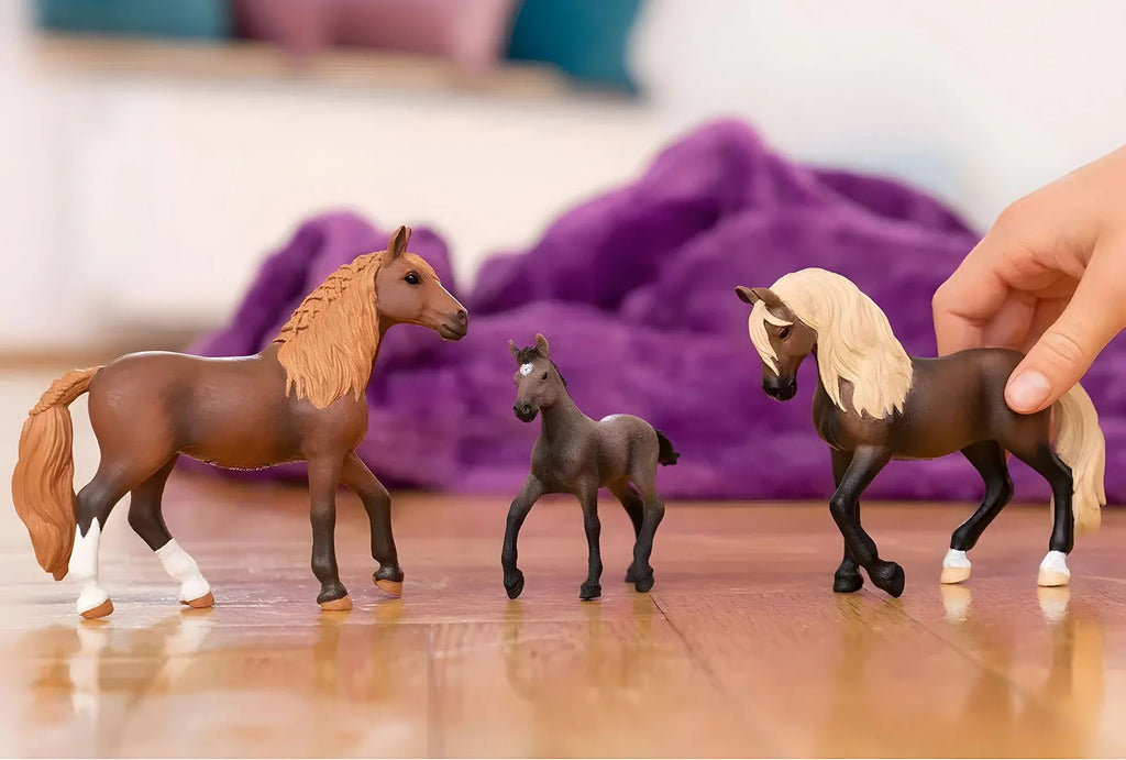 Schleich Figures for Toddlers: Safe and Stimulating Toys