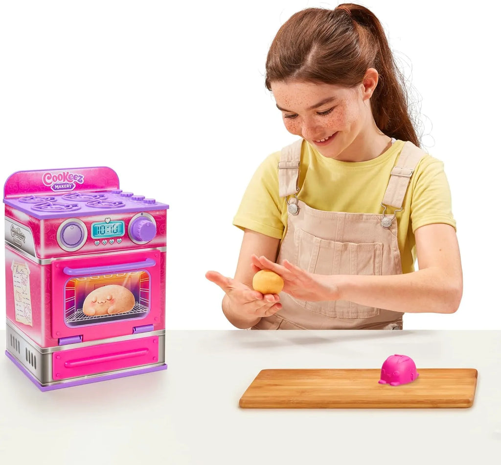 COOKEEZ MAKERY Cinnamon Treatz Oven - TOYBOX Toy Shop