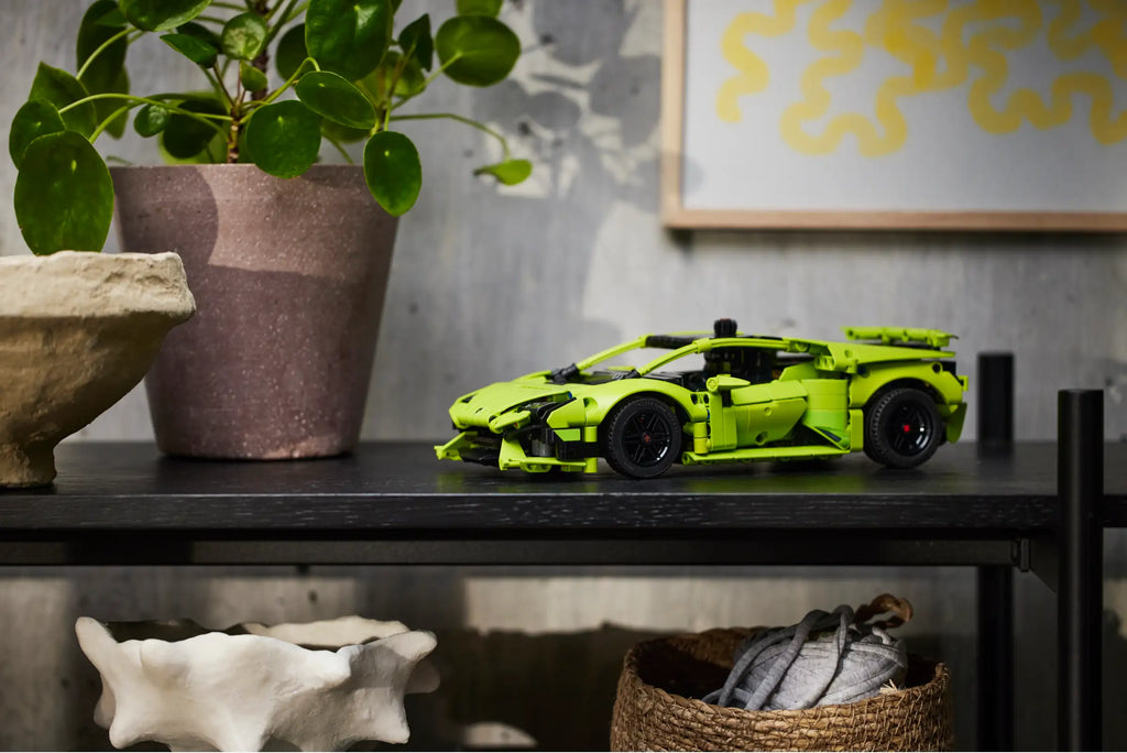 LEGO TECHNIC 42161 Lamborghini Huracán Tecnica - TOYBOX Toy Shop