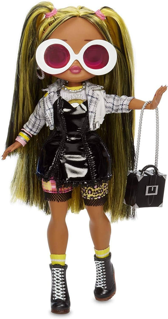 L.O.L. Surprise! 565123E7C O.M.G. Alt Grrrl Fashion Doll with 20 Surprises - TOYBOX Toy Shop