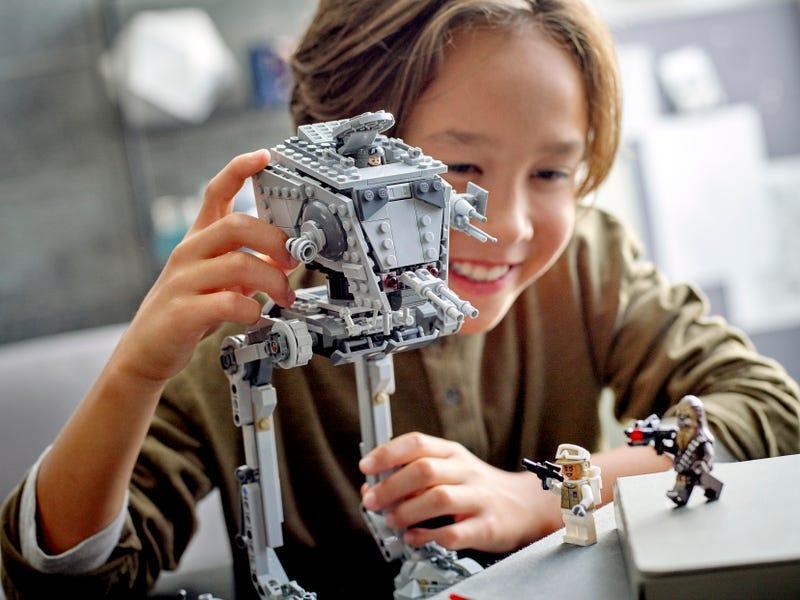 LEGO STAR WARS 75322 Star Wars Hoth AT-ST Building Kit - TOYBOX Toy Shop