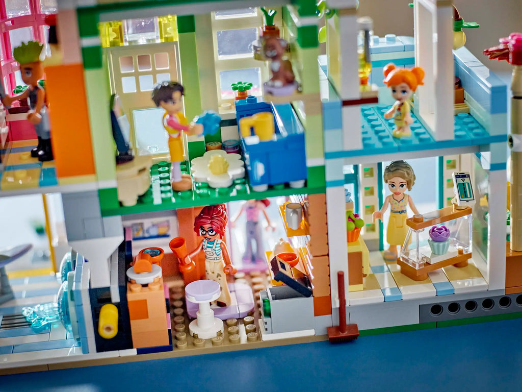 LEGO FRIENDS 42670 Heartlake City Apartments and Stores - TOYBOX Toy Shop