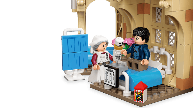 LEGO HARRY POTTER 76398 Hogwarts Hospital Wing - TOYBOX Toy Shop