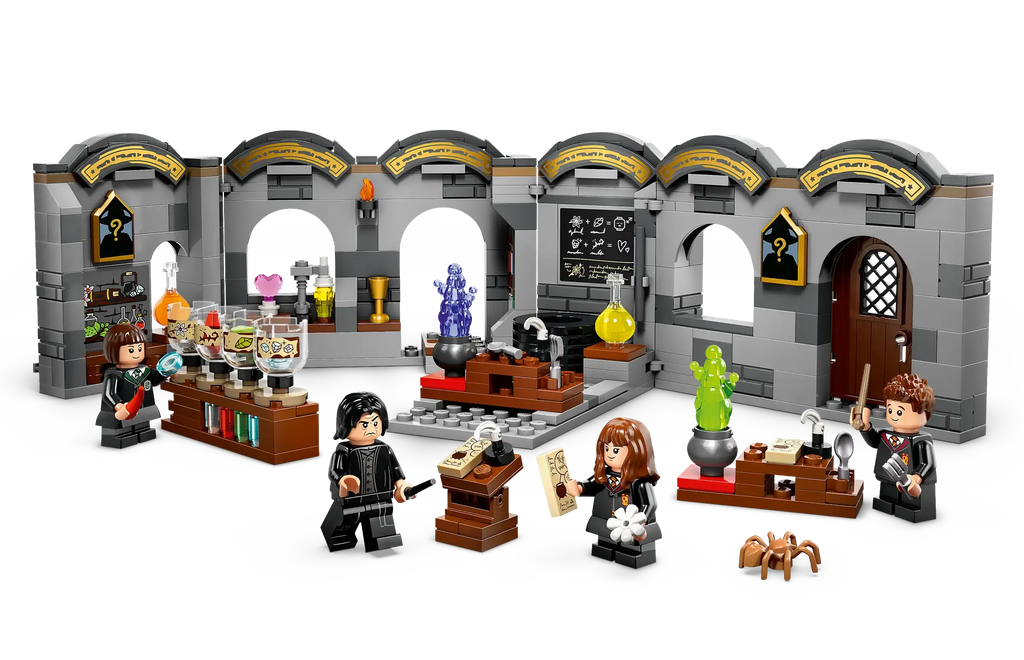 LEGO HARRY POTTER 76431 Hogwarts Castle Potions Class - TOYBOX Toy Shop