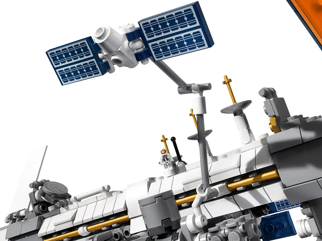 LEGO IDEAS 21321 International Space Station - TOYBOX Toy Shop