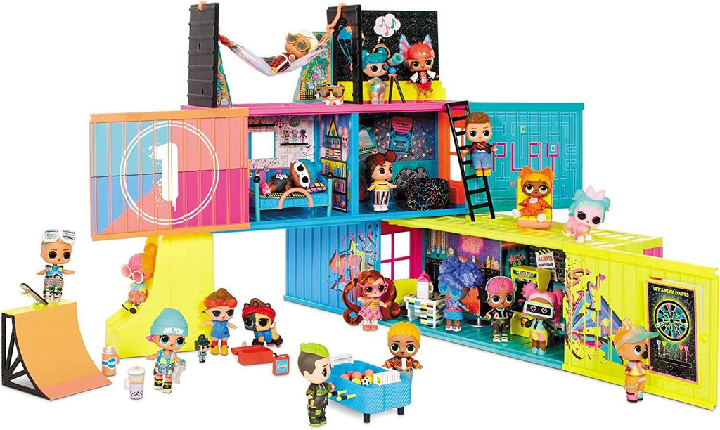 LOL Suprise Clubhouse Playset with 40+ Surprises and 2 Exclusives Dolls - TOYBOX Toy Shop