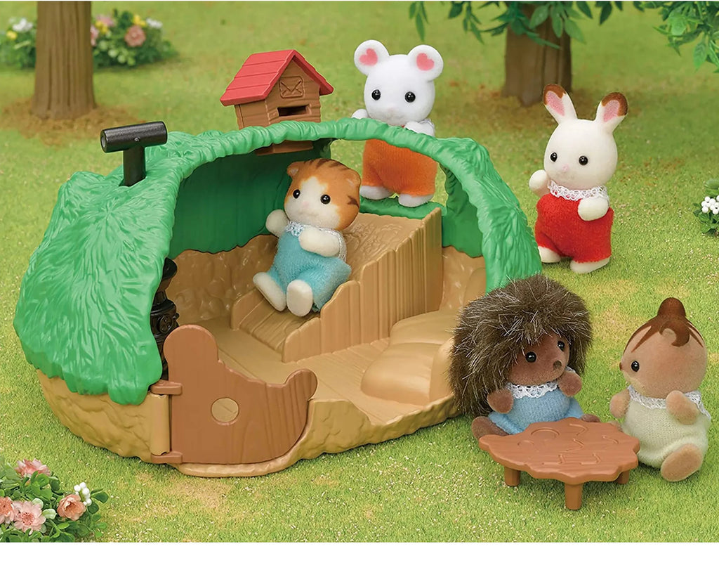 Sylvanian Families Baby Hedgehog Hideout - TOYBOX Toy Shop