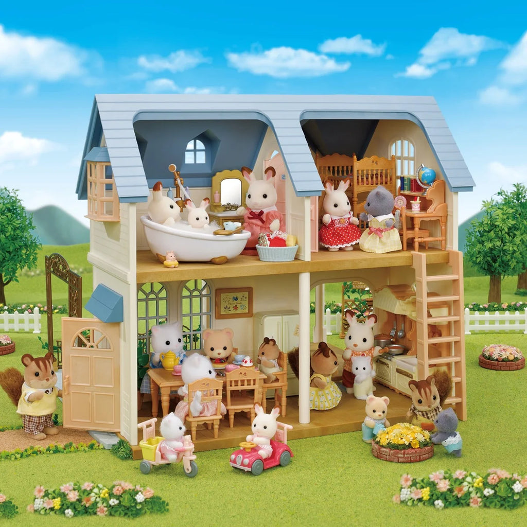 Sylvanian Families Courtyard Home Gift Set - TOYBOX Toy Shop